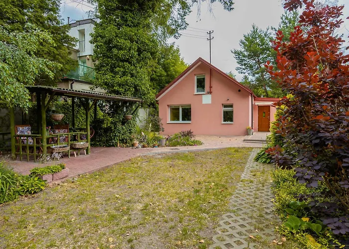 Charming House In The Capital With Two Parking Spaces By Noclegi Renters