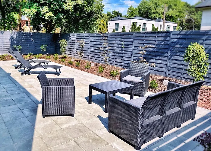 Modern Villa & Private Garden In Warsaw - Fully Renovated 2025